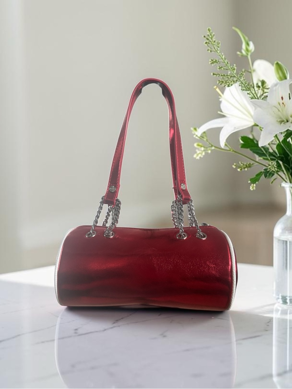 Von Dutch Metallic Red Long Barrel Bag with Chain Straps NWT - Picture 2 of 2